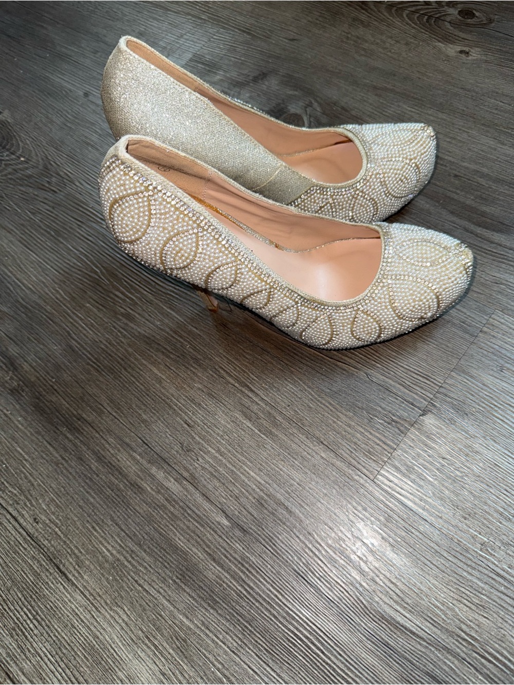 De Blossom Collection Crystal-Studded Stiletto Pumps